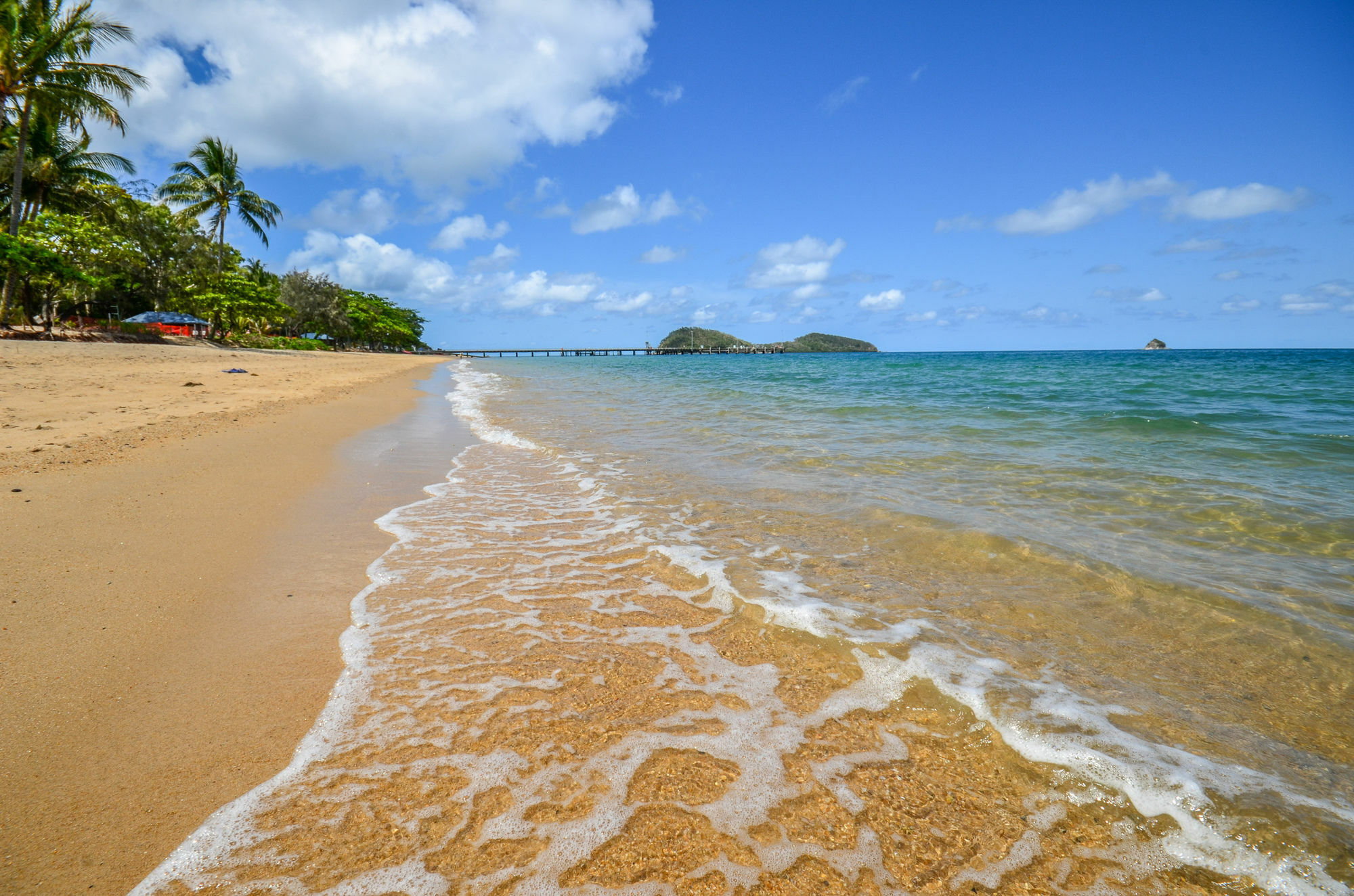Marlin Waters Beachfront Apartments Palm Cove Exterior photo