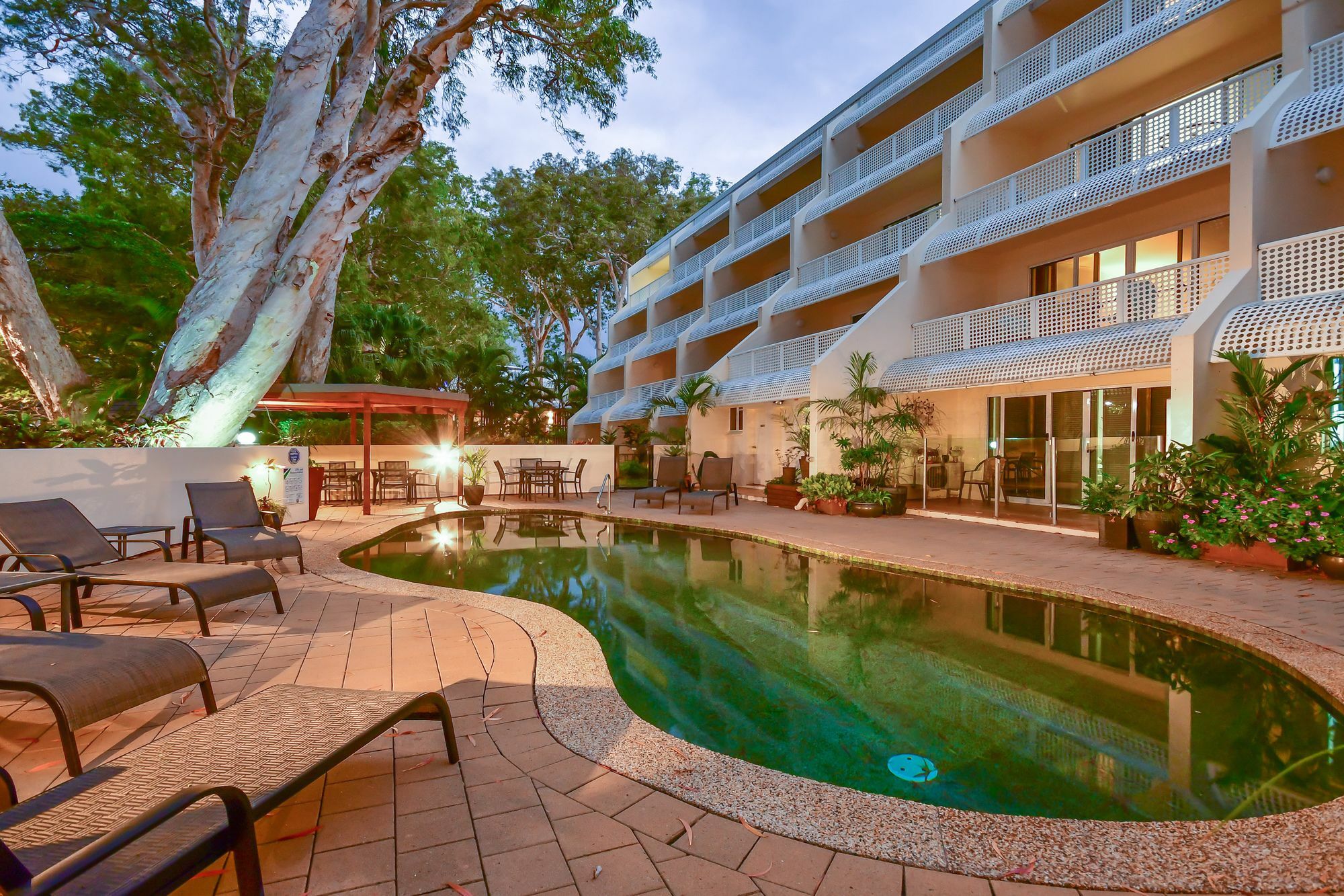 Marlin Waters Beachfront Apartments Palm Cove Exterior photo